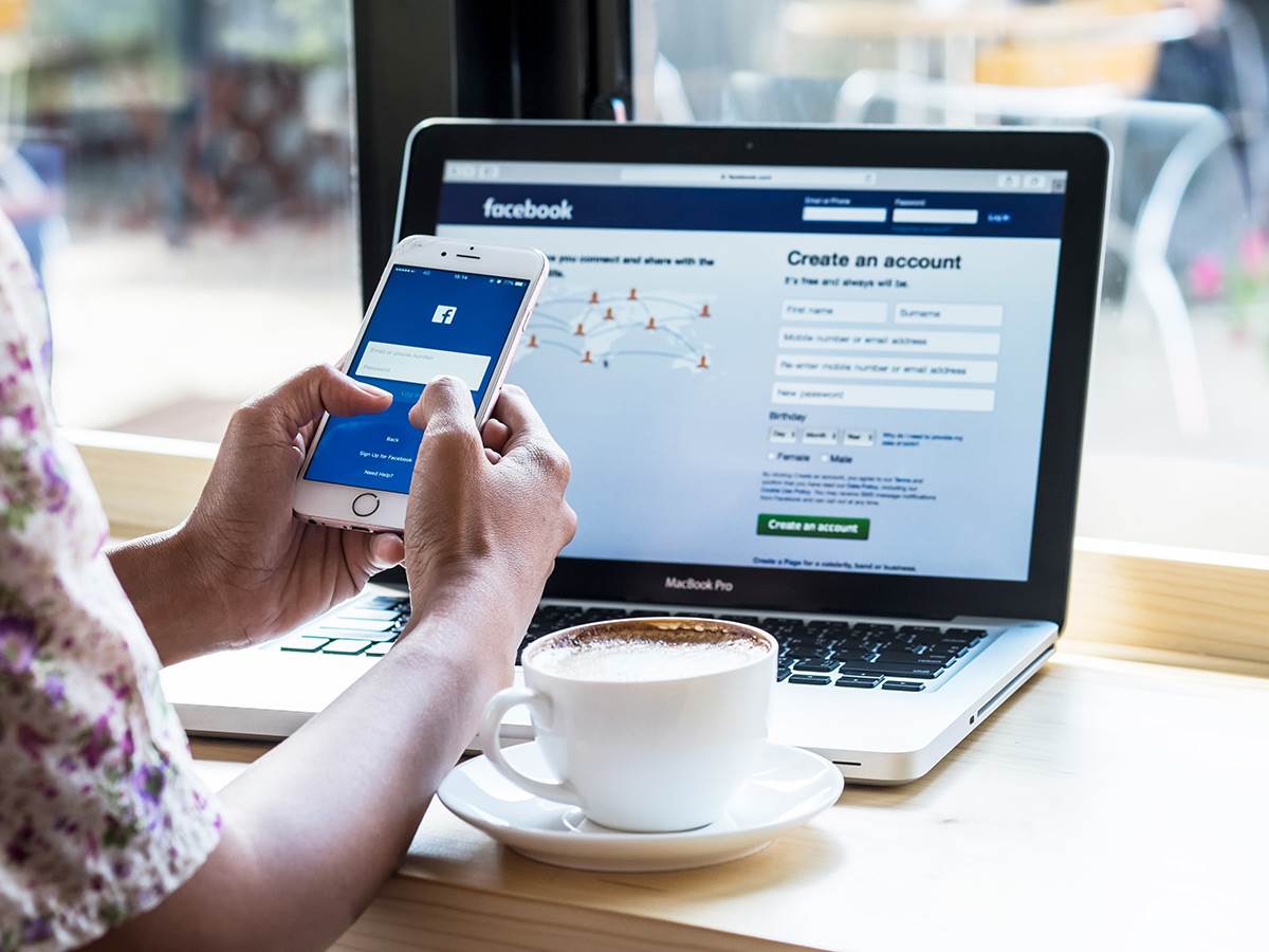 Facebook radni sto laptop Facebook radni sto laptop