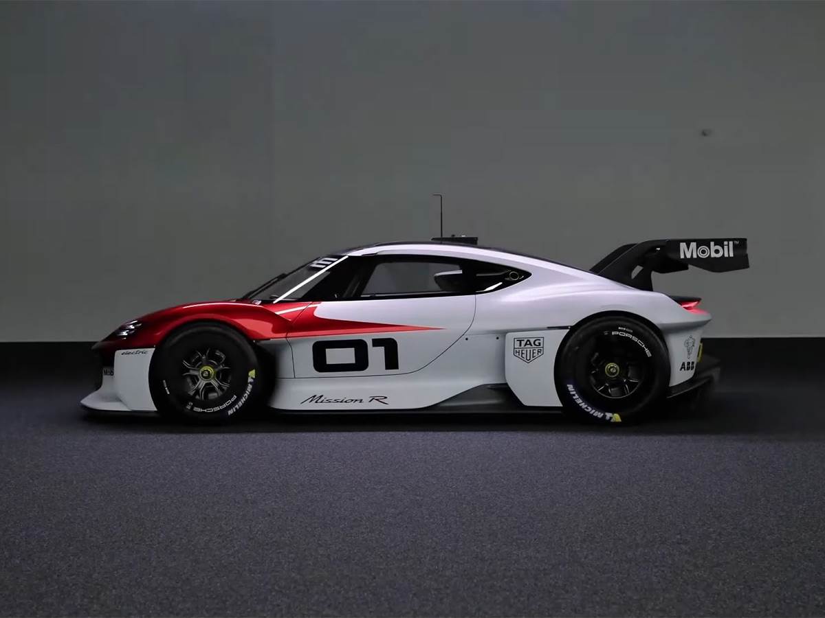 Električni Porsche 718 - YouTube/ AO Automotive Reviews   Električni Porsche 718 - YouTube/ AO Automotive Reviews