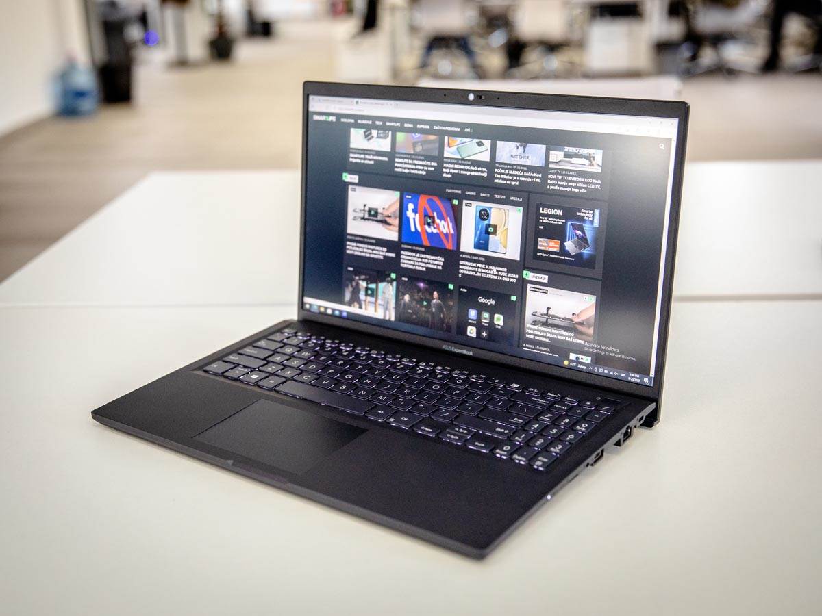 ASUS ExpertBook BA1500 u radnom okruženju   ASUS ExpertBook BA1500 u radnom okruženju