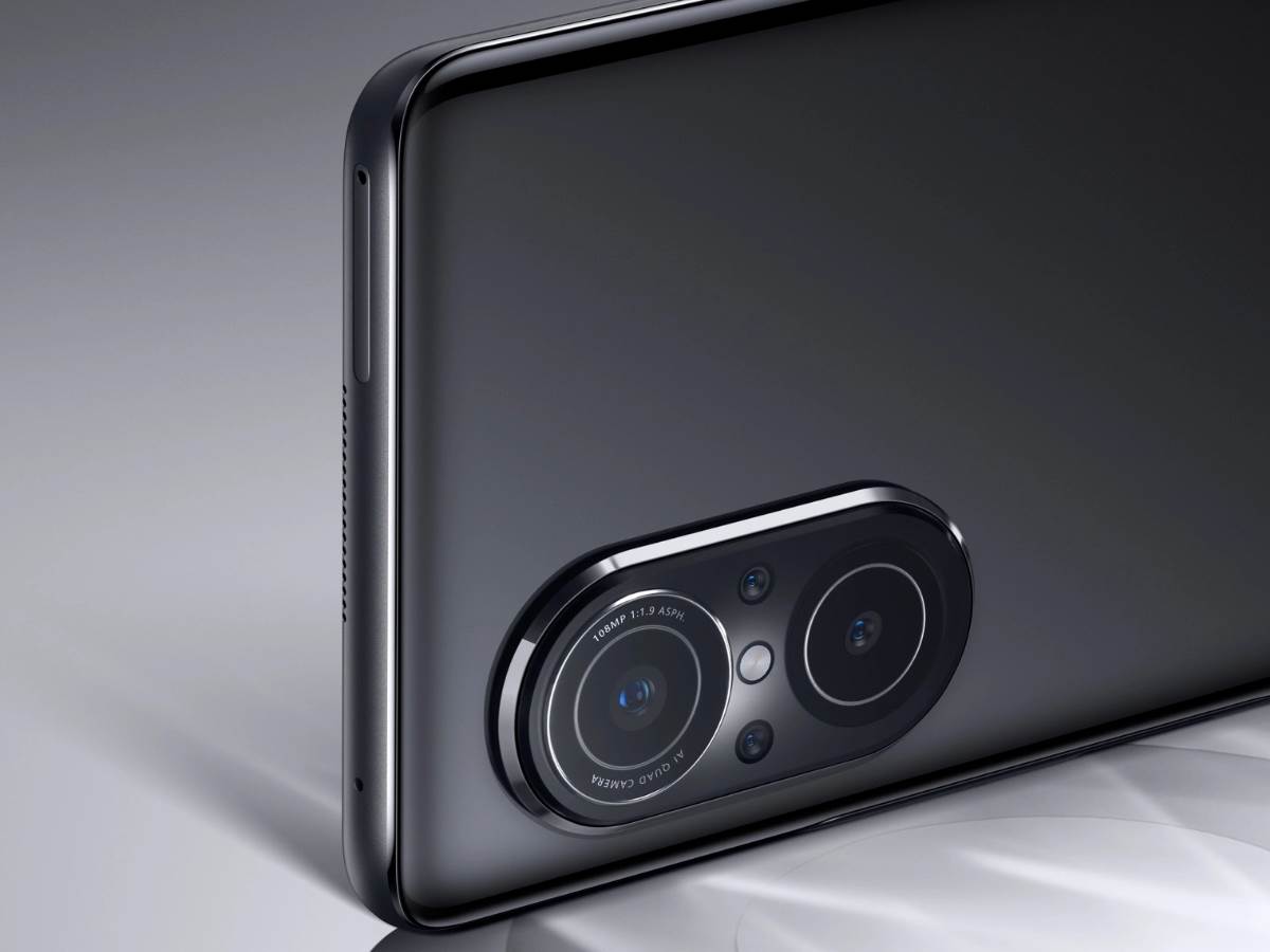 - Huawei    - Huawei
