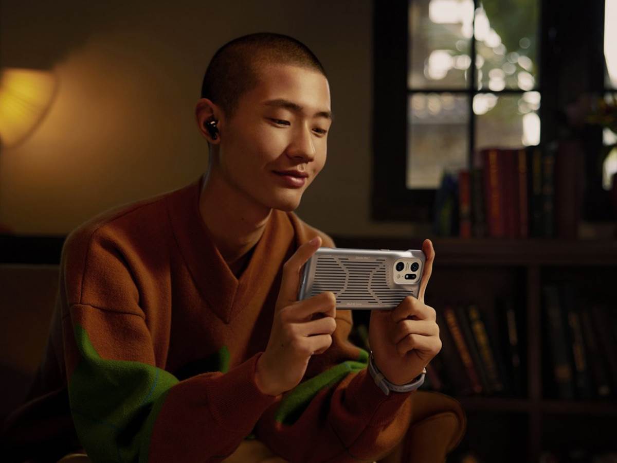  Find X5 Pro - YouTube/ @Featurverse 