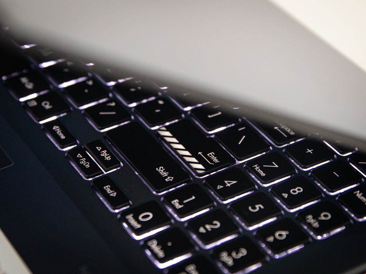  asus-vivo-book-stefan-stojanović-30.jpg - Stefan Stojanović 