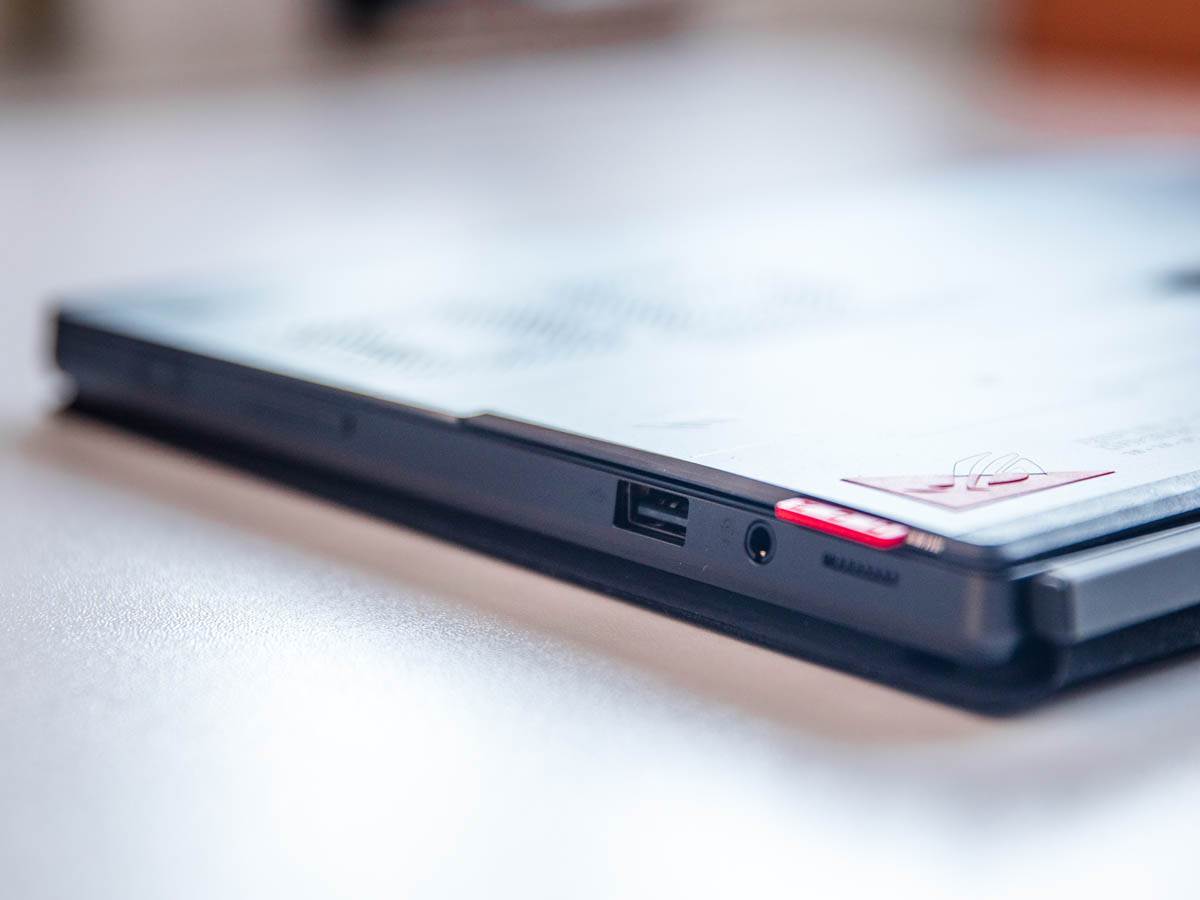 ASUS ROG Flow Z13 (32).jpg ASUS ROG Flow Z13 (32).jpg