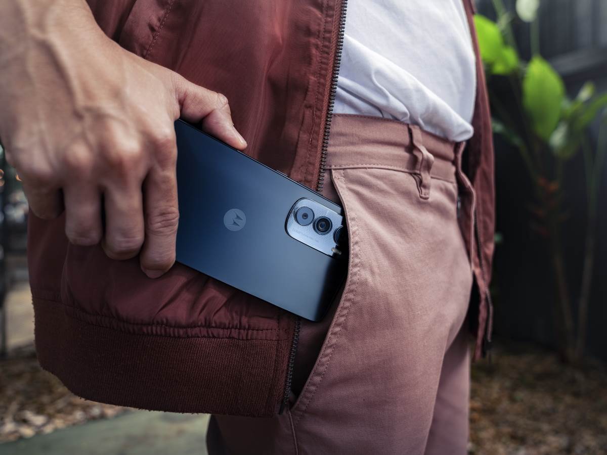  MOTOROLA EDGE 30 - Motorola 