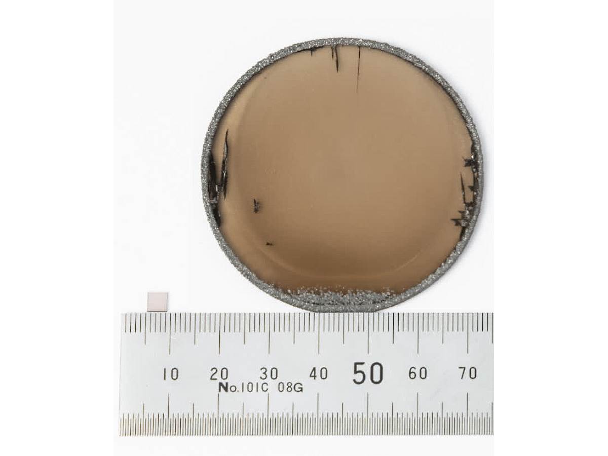  Dijamantska pločica 5 cm.jpg - Saga univerzitet 