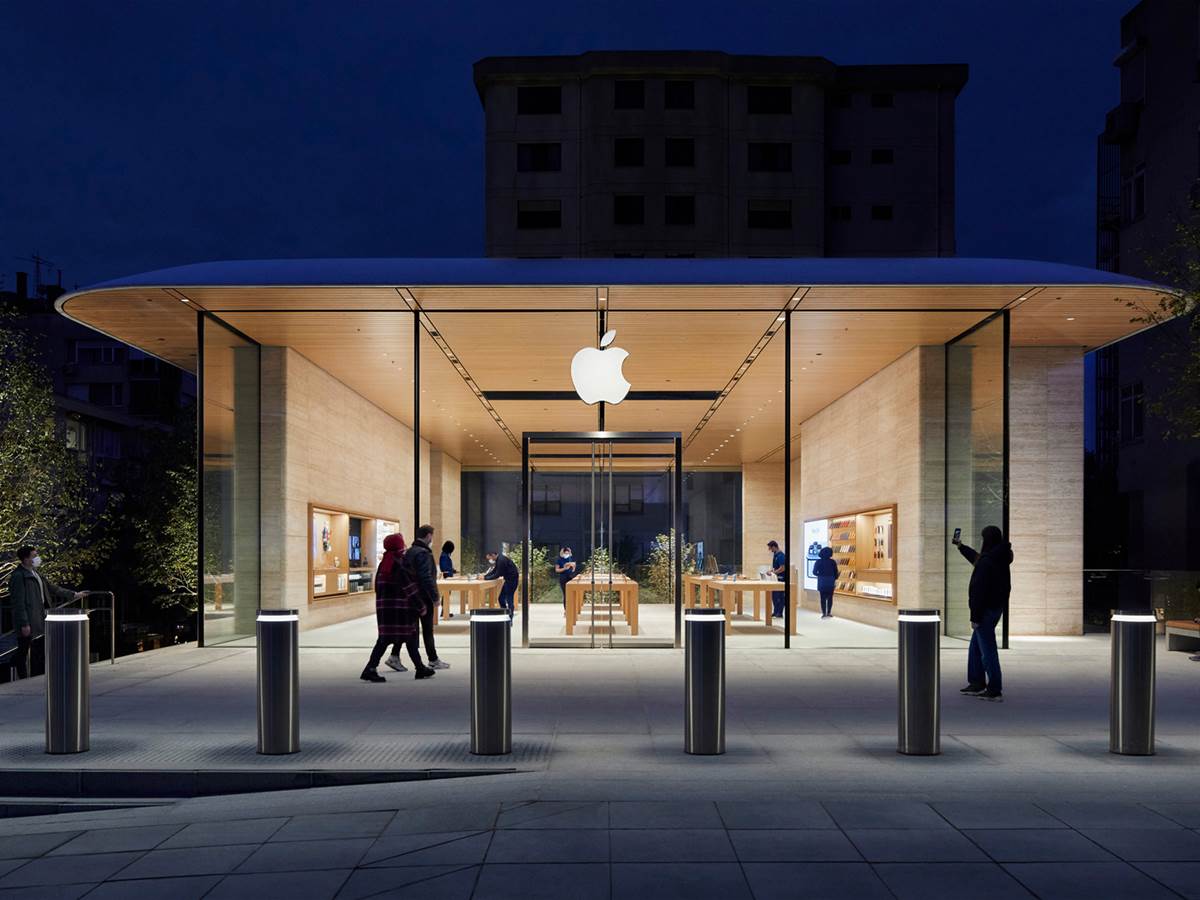  Apple Istanbul Store 