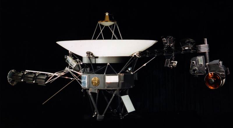 Voyager 1 slike 2.jpg - NASA   Voyager 1 slike 2.jpg - NASA