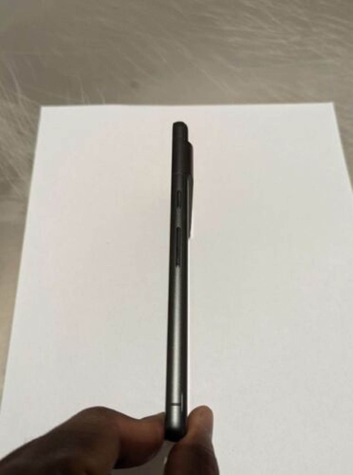 Google-Pixel-7-Side-eBay-Leaked-1.jpg   Google-Pixel-7-Side-eBay-Leaked-1.jpg