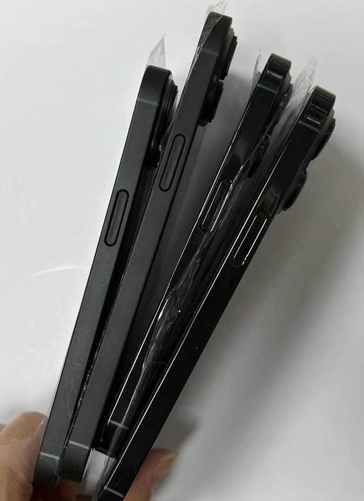  iPhone 14 prve slike 10.jpg - Sonny Dickson 