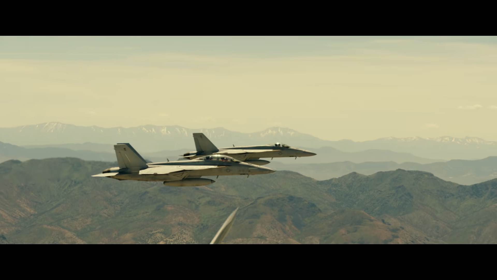  Top Gun_ Maverick _ NEW Official Trailer (2022 Movie) - Tom Cruise 1-4 screenshot.png - YouTube / Paramount Pictures / Screenshot 