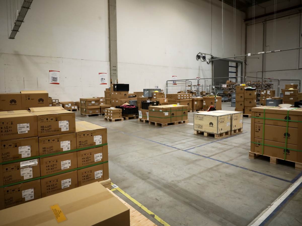  Huawei 5G Fabrika Mađarska Kako Izgleda (3).jpg 