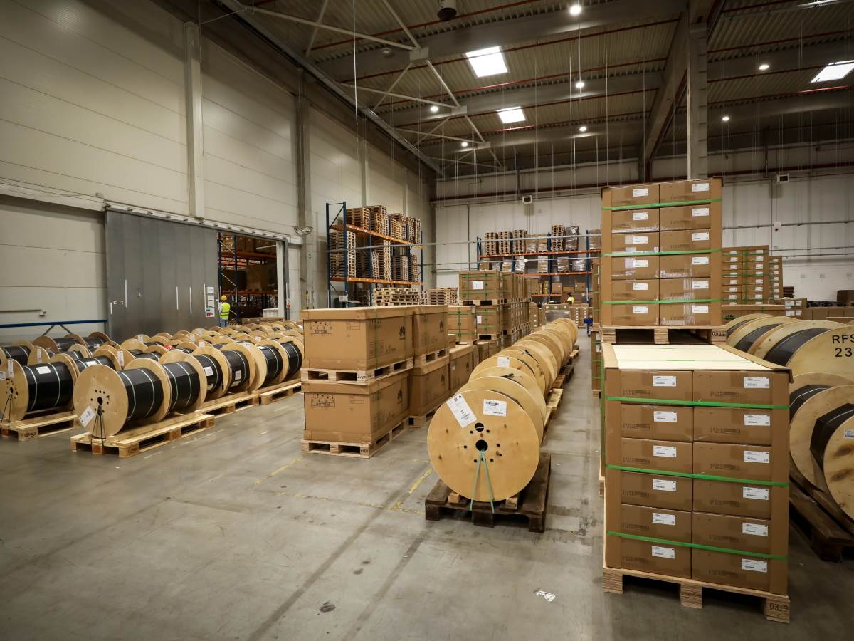  Huawei 5G Fabrika Mađarska Kako Izgleda (12).jpg 