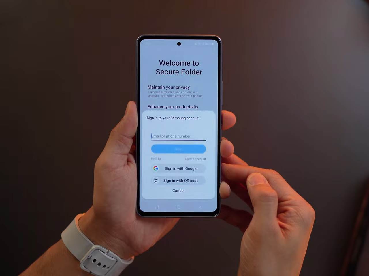  Lock Apps & Hide Files on Samsung Smartphones - No App Required! 0-39 screenshot.png - YouTube / mobiscrub / Screenshot 
