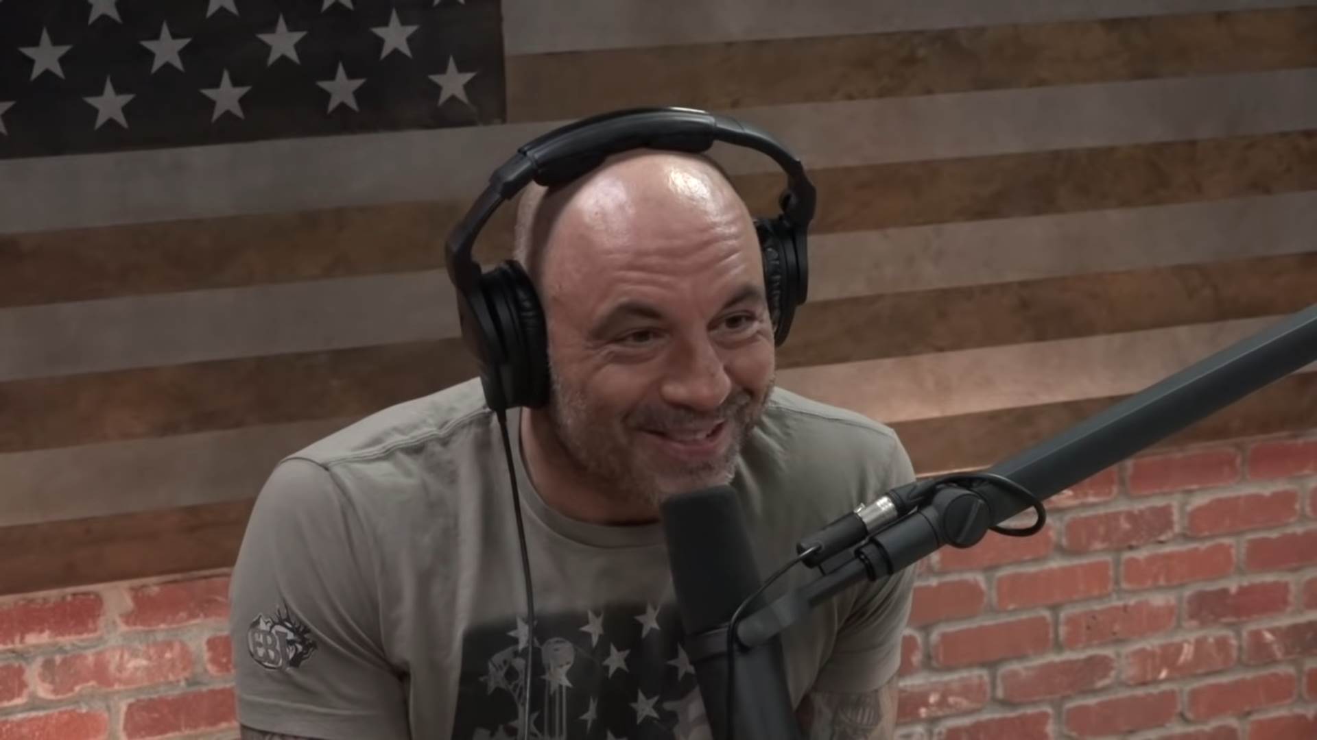  Joe Rogan Experience #1491 - Bill Burr 0-2 screenshot.jpg - YouTube / PowerfulJRE / Screenshot 