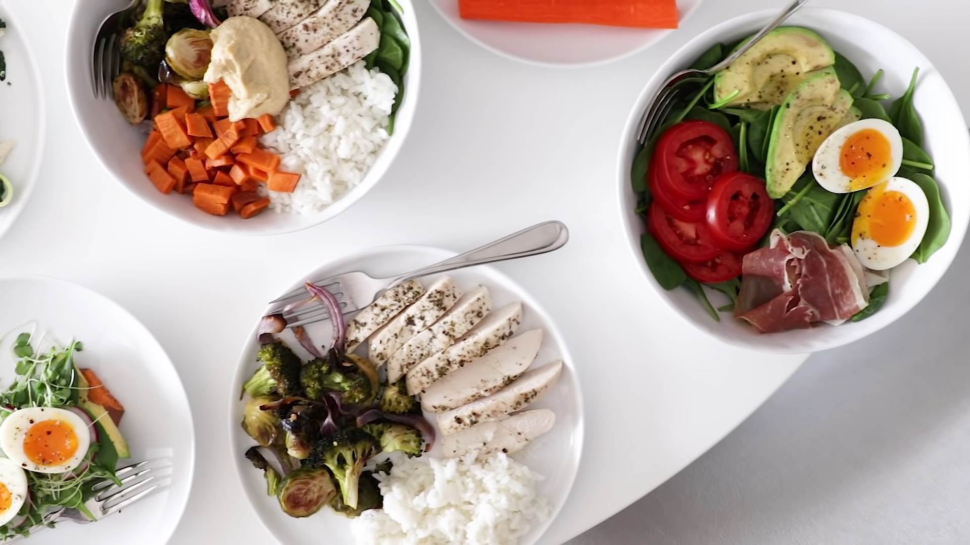  MEAL PREP _ 9 ingredients for flexible, healthy recipes + PDF guide 13-50 screenshot.jpg - YouTube / Downshiftology / Screenshot 