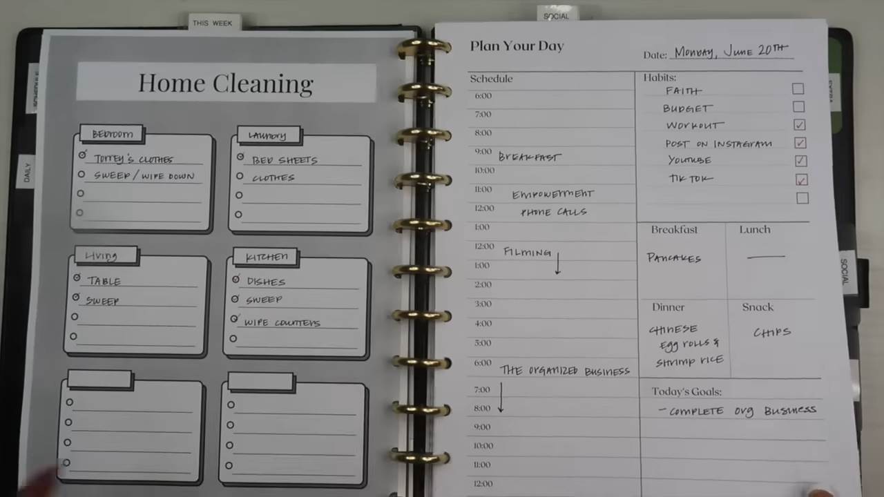 A Big Change To My Planner #planwithme #functionaplanner 10-41 screenshot.jpg - YouTube / The Organized Money / Screenshot   A Big Change To My Planner #planwithme #functionaplanner 10-41 screenshot.jpg - YouTube / The Organized Money / Screenshot