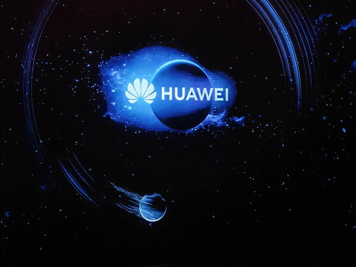 Huawei Premijera Istanbul (4).jpg   Huawei Premijera Istanbul (4).jpg