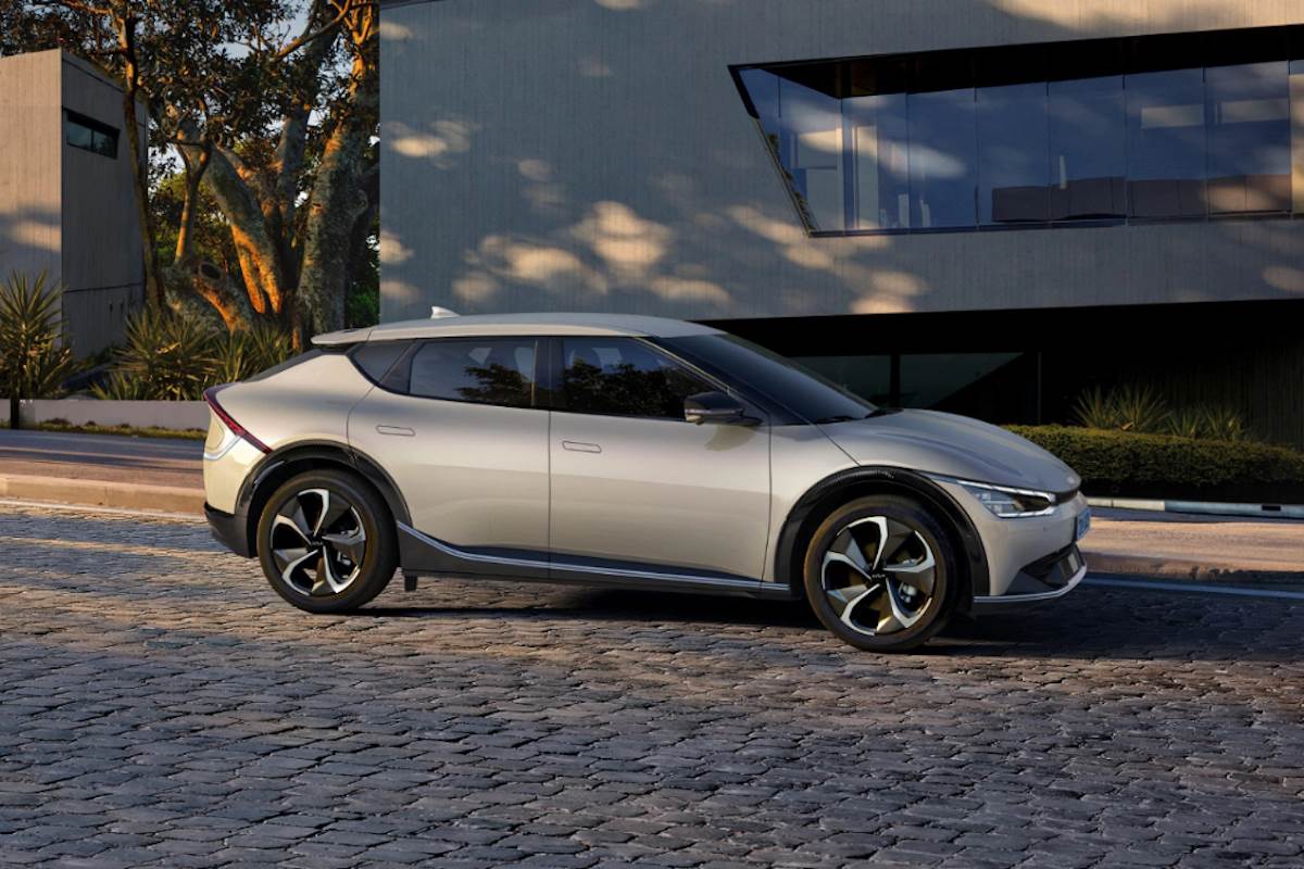 Kia EV6 3.jpg   Kia EV6 3.jpg