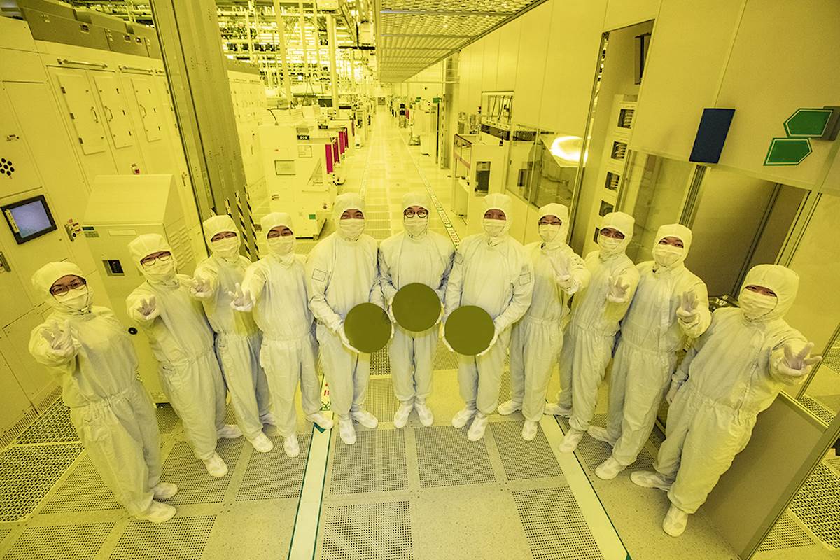  Samsung_foundrys_first_3nm_chip_production_1.jpg - Samsung 