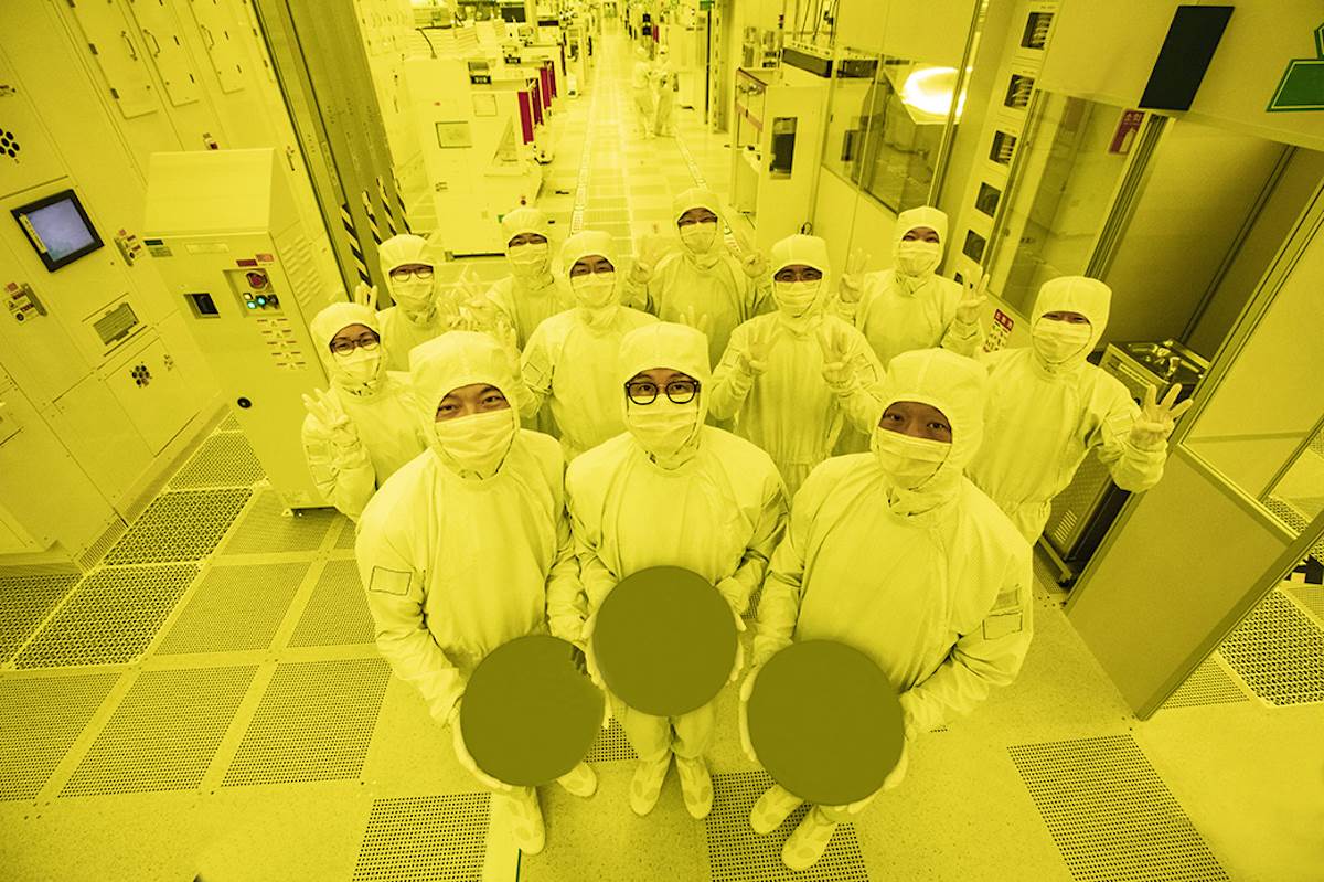  Samsung_foundrys_first_3nm_chip_production_2.jpg - Samsung 