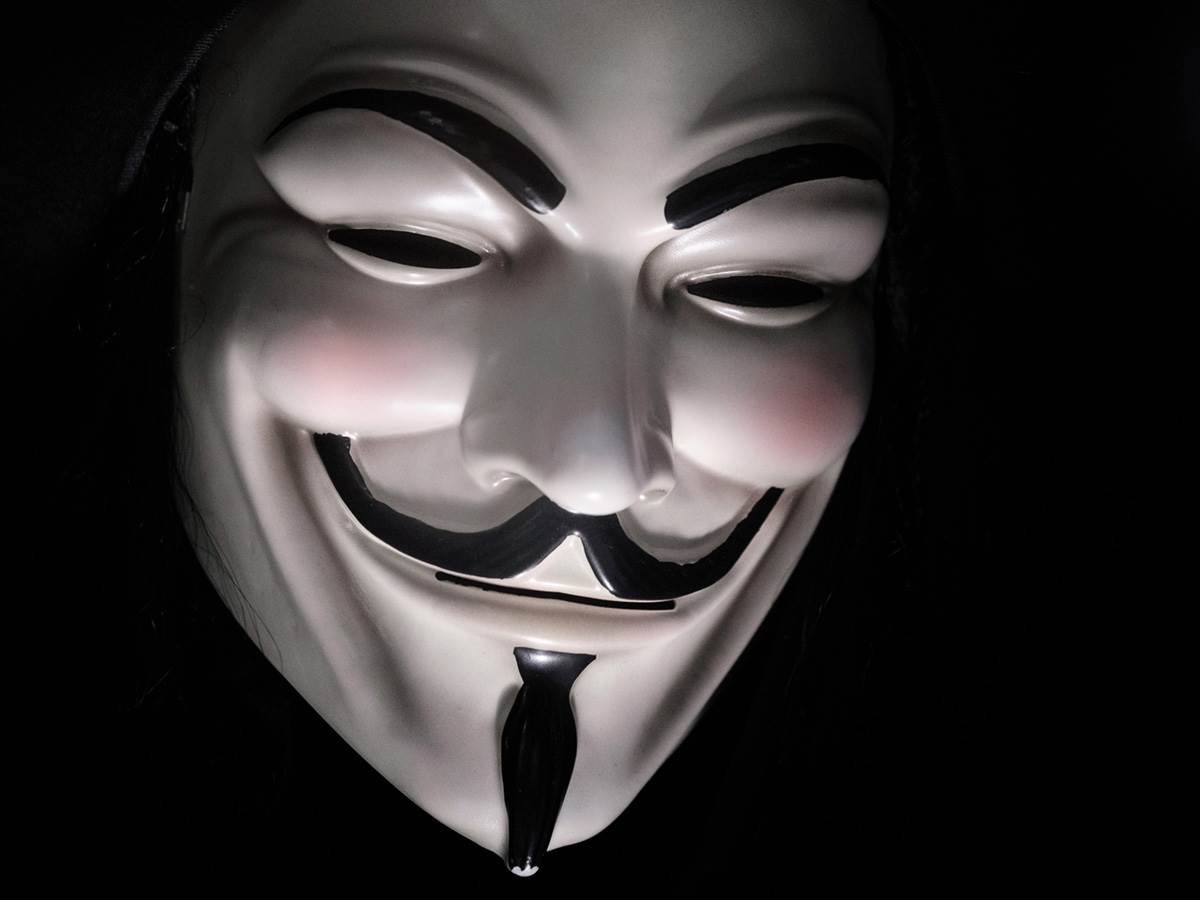  hakeri preuzeli youtube i twitter naloge britanske vojske 