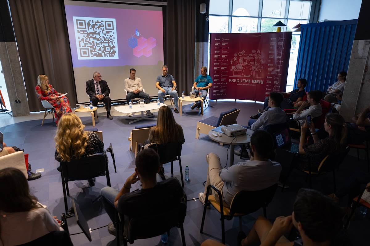  panel 2_foto Nemanja Vukovic.JPG - Inicijativa Digitalna Srbija, Raaw media Beograd
marko@raaw.rs
+381641906862 