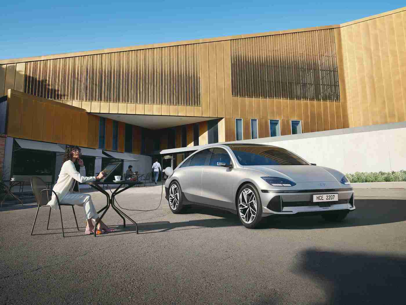 IONIQ6_(2).jpg - Hyundai   IONIQ6_(2).jpg - Hyundai