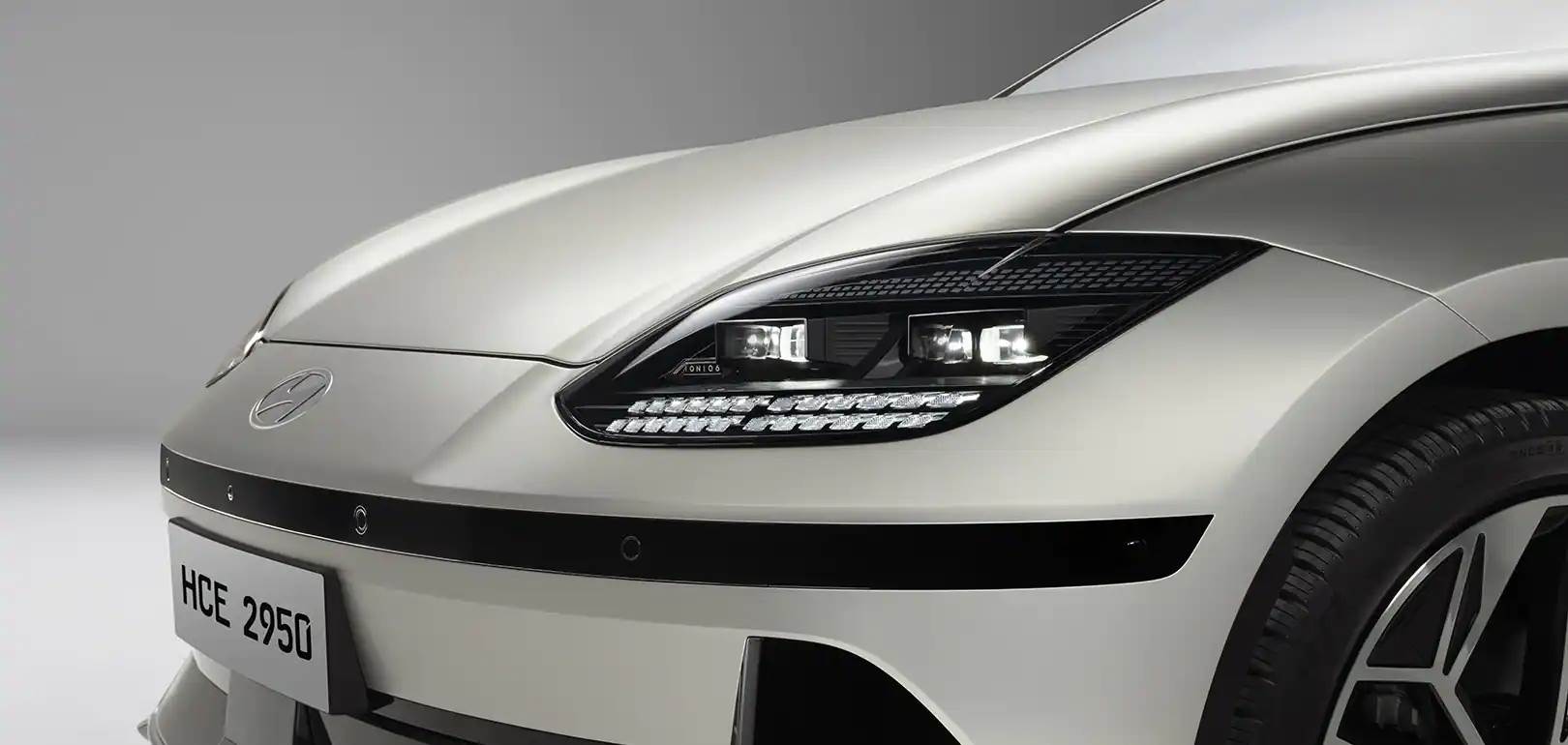 IONIQ 6 15.jpg - Hyundai   IONIQ 6 15.jpg - Hyundai