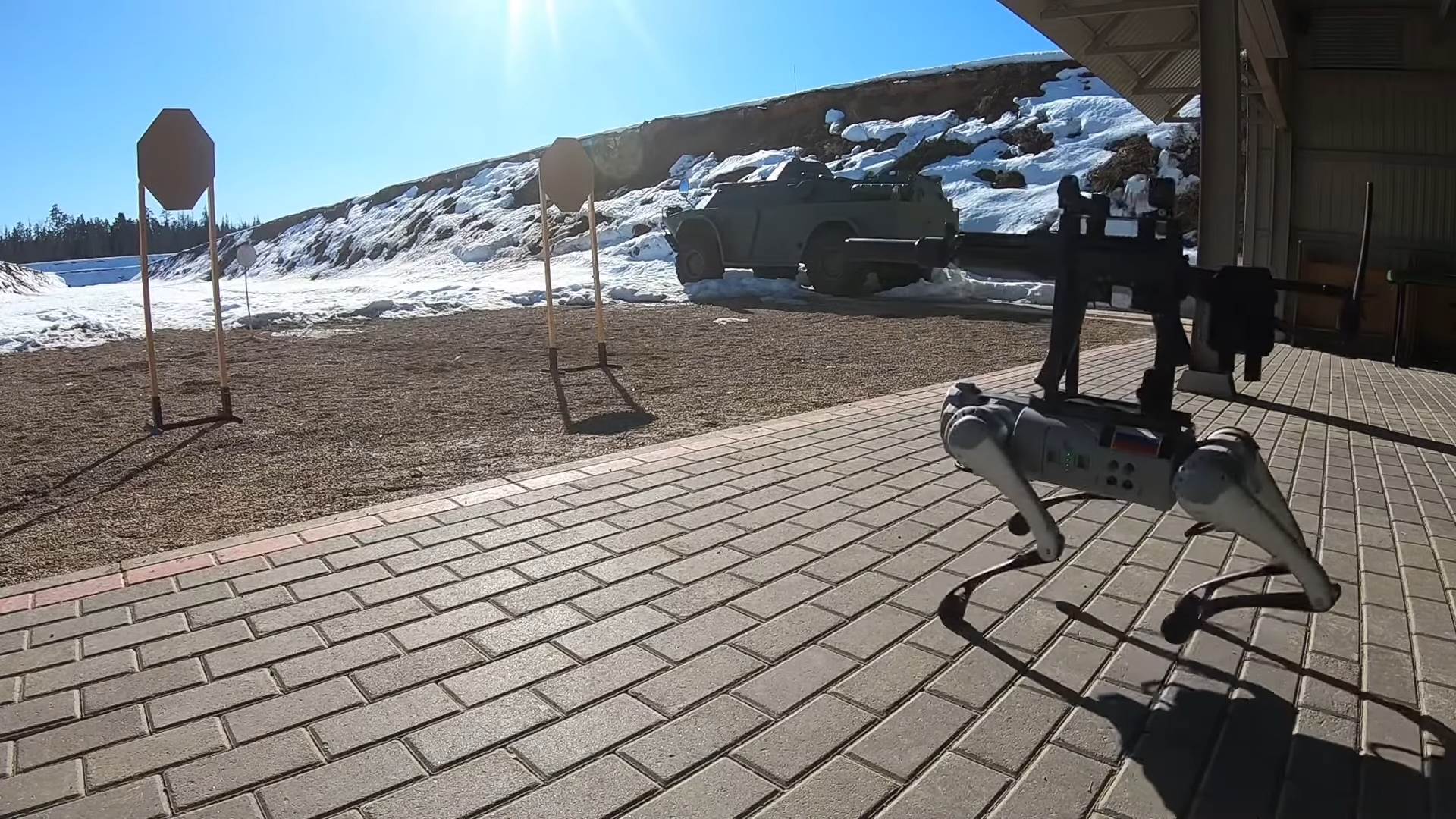 Patrol dog robot 0-28 screenshot (1).png - YouTube / Alexander Atamanov / Screenshot   Patrol dog robot 0-28 screenshot (1).png - YouTube / Alexander Atamanov / Screenshot