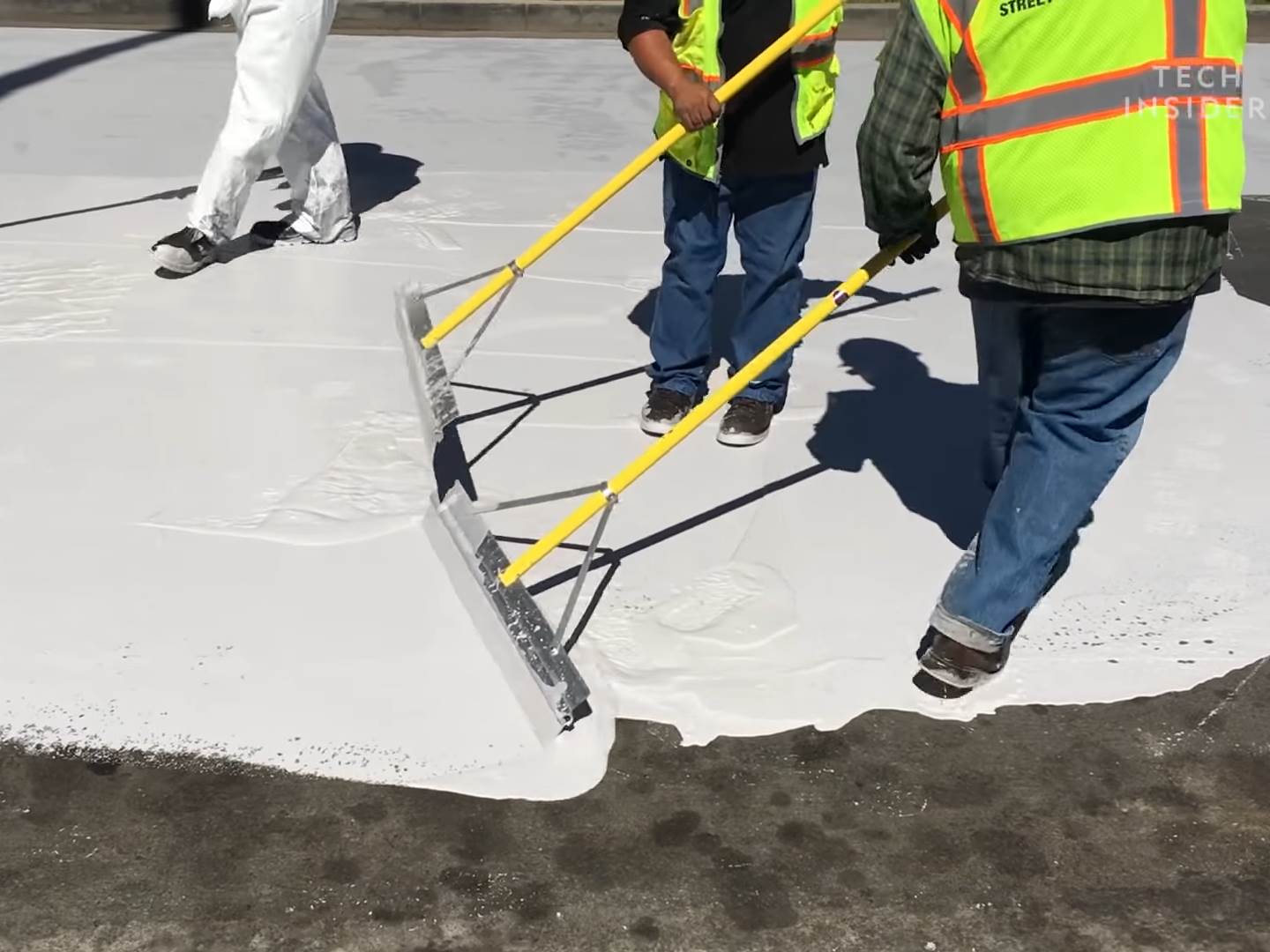 Why We Should Coat City Streets White 1-17 screenshot.png - YouTube / Tech Insider / Screenshot   Why We Should Coat City Streets White 1-17 screenshot.png - YouTube / Tech Insider / Screenshot