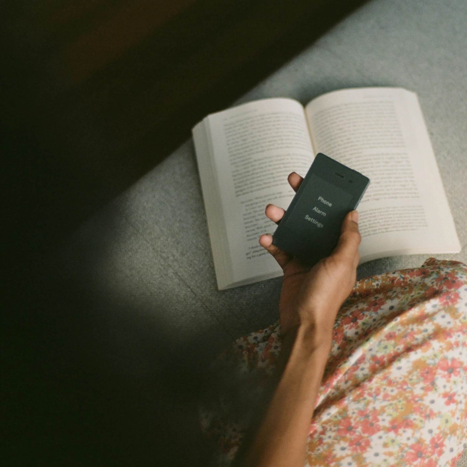  FAQbg2.jpeg - The Light Phone 