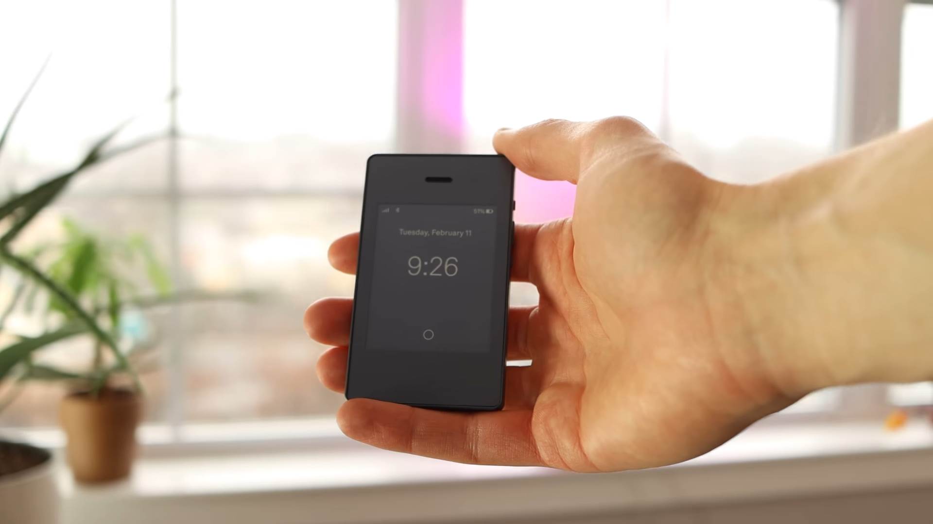  LIGHT PHONE 2 - A Minimal Phone for Digital Detox 1-43 screenshot.jpg 
