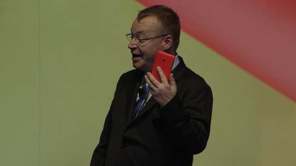  Stiven Elop na prezentaciji Lumije 1520. 