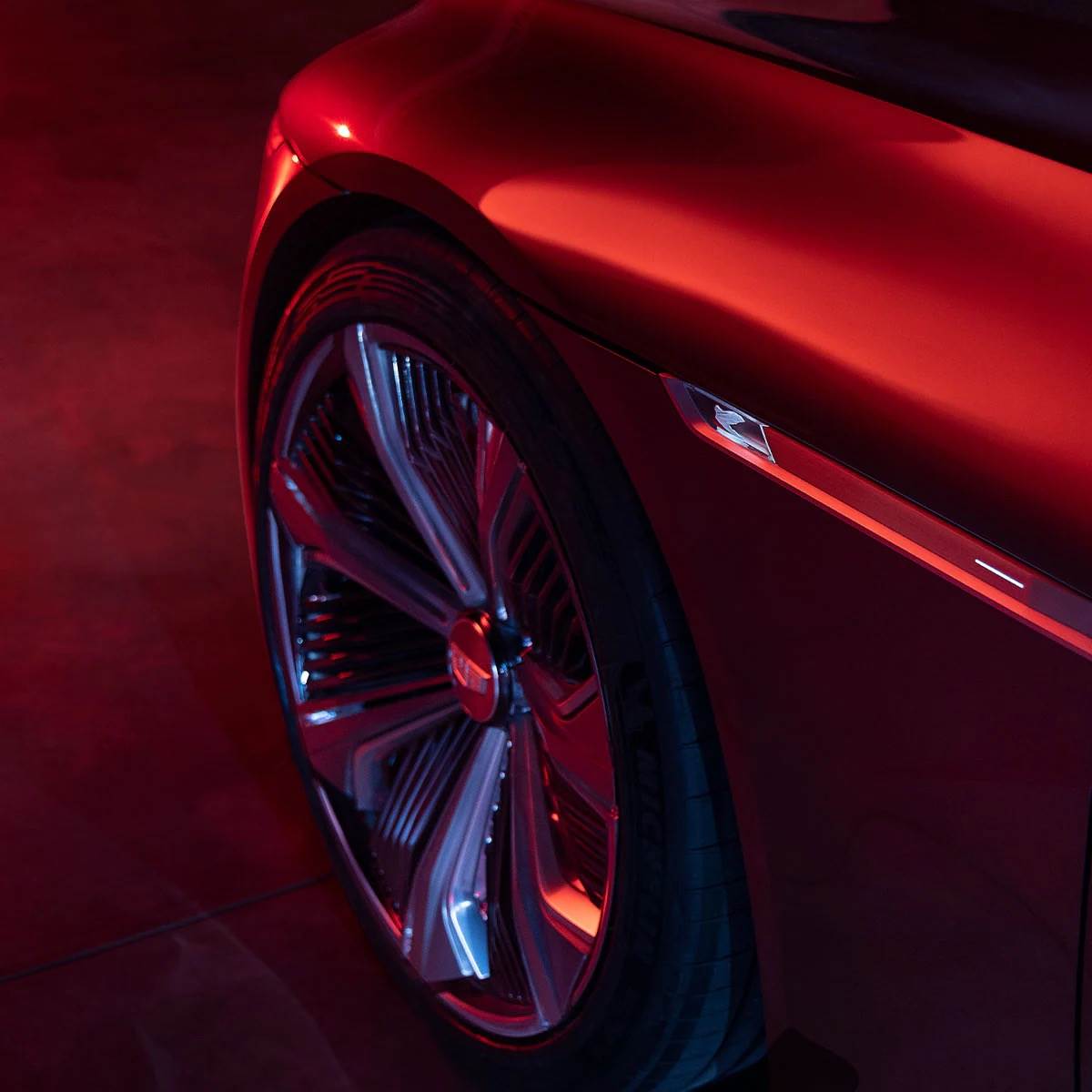  my24-celestiq-in-page-scroller-exterior-driver-side-angle.jpeg - Cadillac 