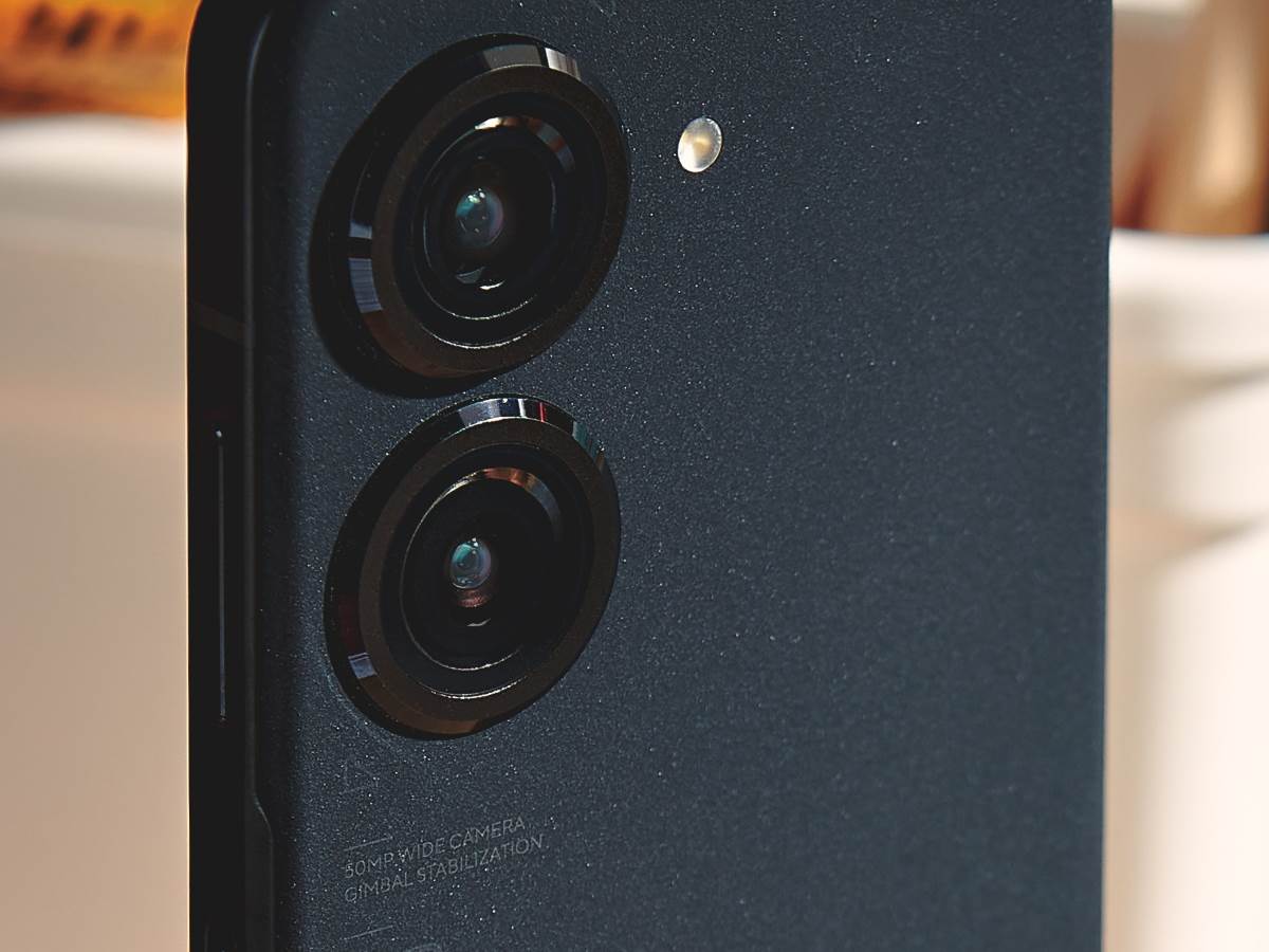  ASUS Zenfone 9 13.jpg - ASUS 