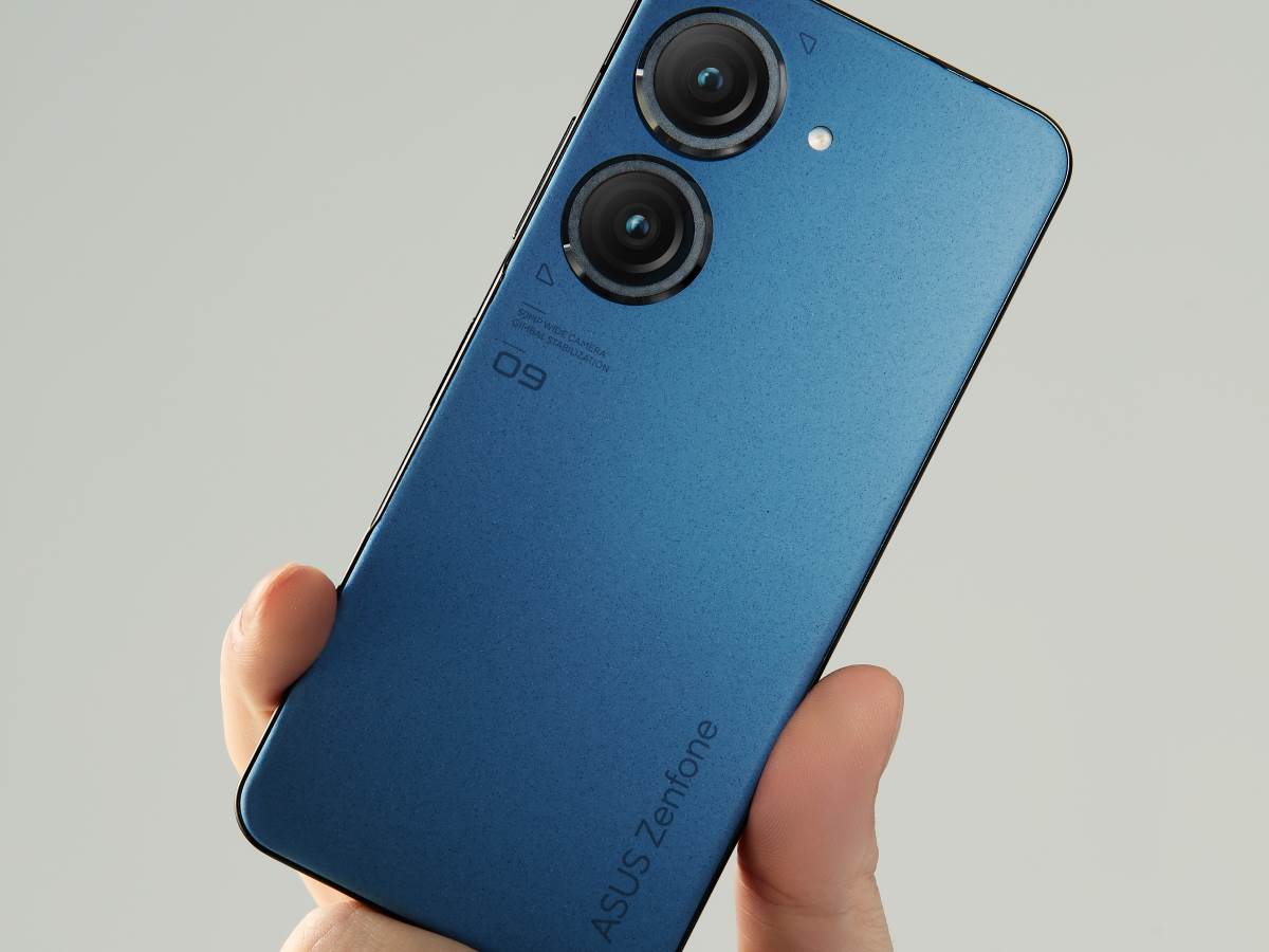 ASUS Zenfone 9 14.jpg - ASUS   ASUS Zenfone 9 14.jpg - ASUS