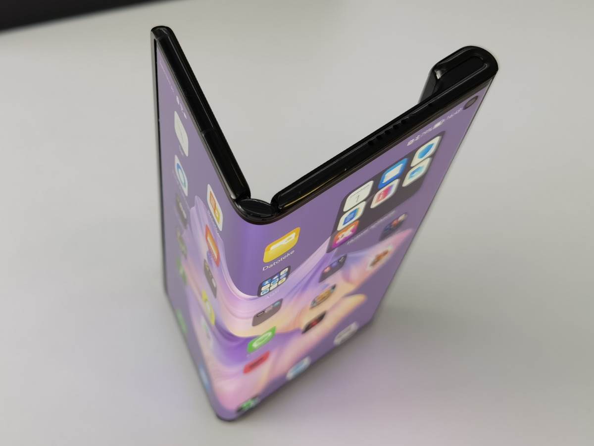  Huawei Mate Xs 2 uživo (3).jpg 