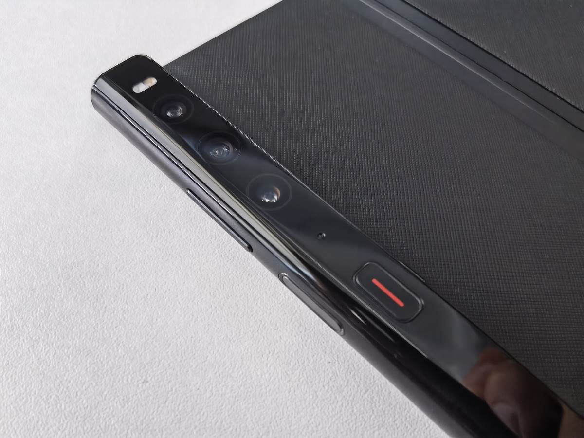  Huawei Mate Xs 2 uživo (10).jpg - SmartLife / Marko Čavić 