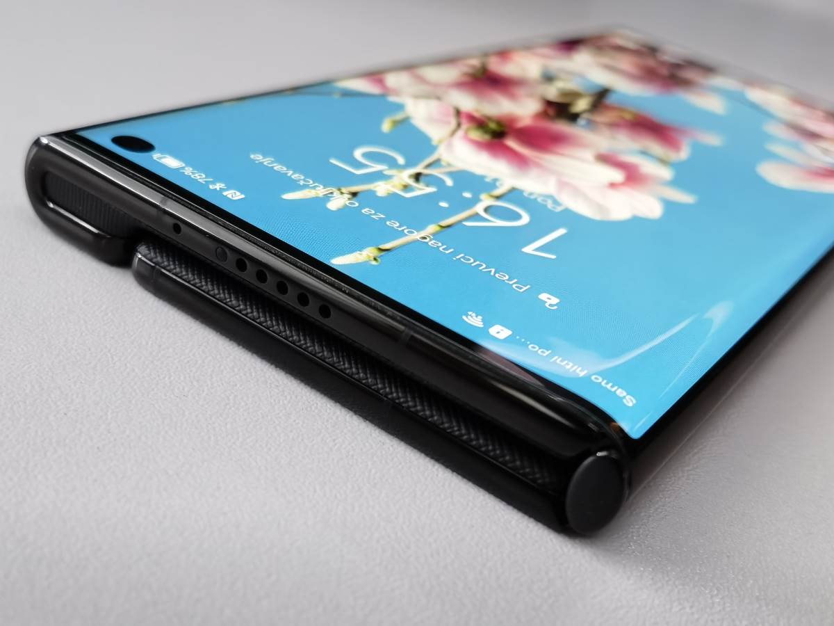 Huawei Mate Xs 2 uživo (14).jpg - SmartLife / Marko Čavić   Huawei Mate Xs 2 uživo (14).jpg - SmartLife / Marko Čavić