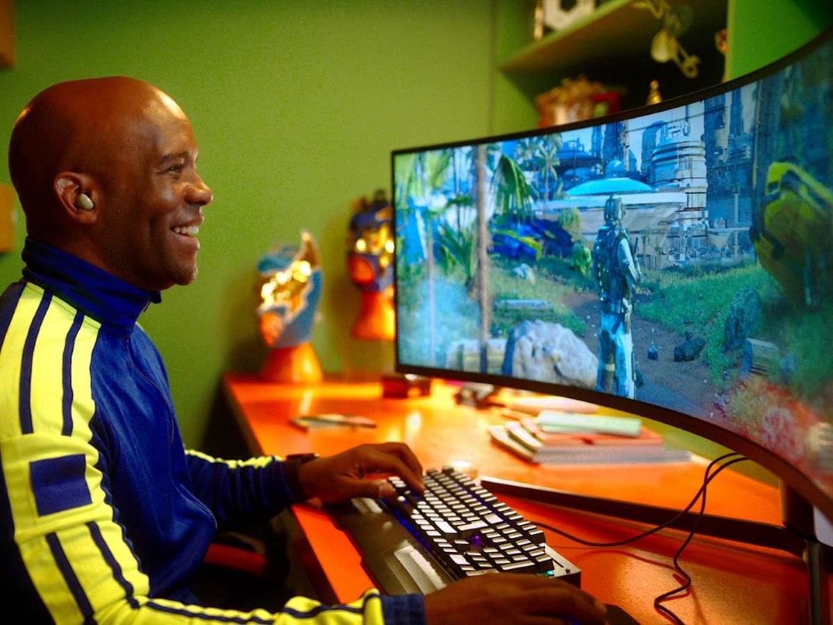 Samsung_Odyssey.jpg   Samsung_Odyssey.jpg