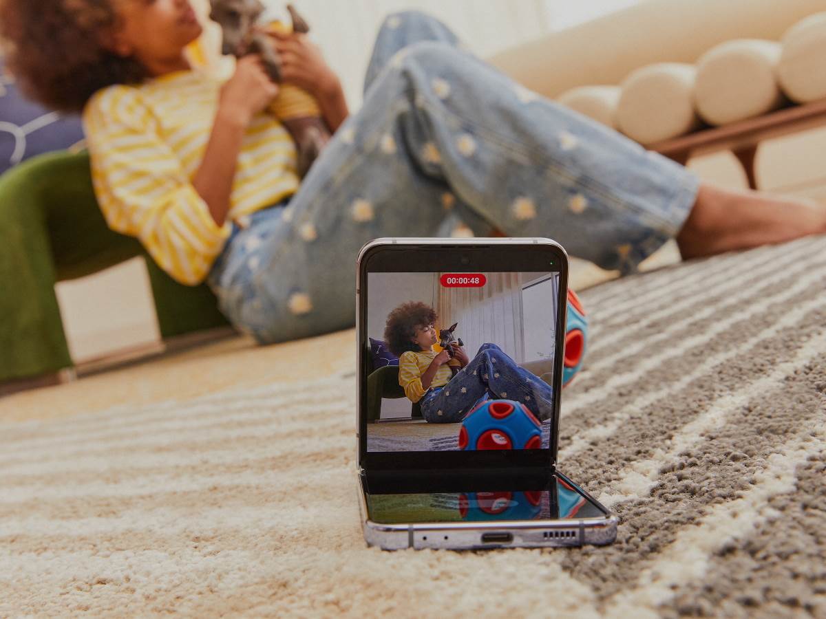 Samsung Galaxy Z Flip4 Slike (41).jpg - Samsung   Samsung Galaxy Z Flip4 Slike (41).jpg - Samsung