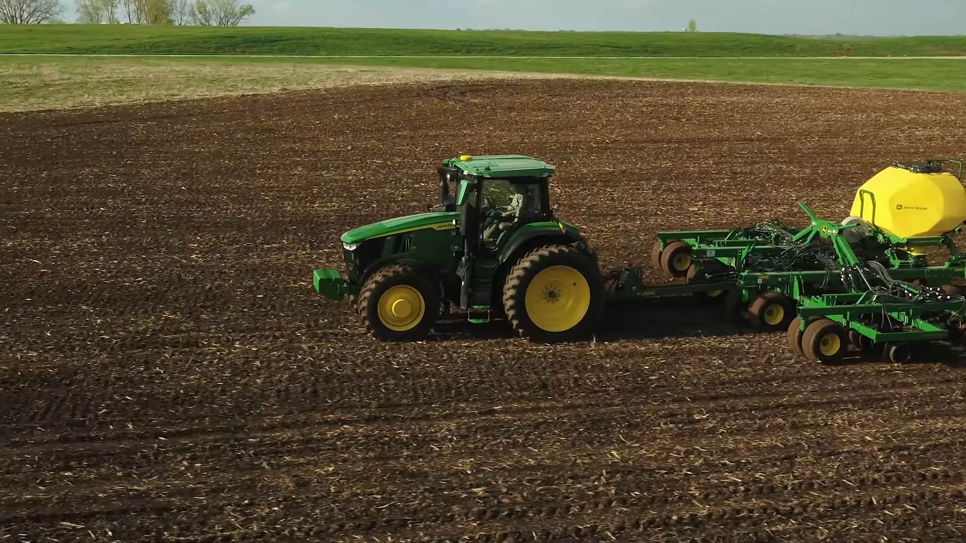 7R Tractors Walkaround _ John Deere 0-46 screenshot.jpg   7R Tractors Walkaround _ John Deere 0-46 screenshot.jpg