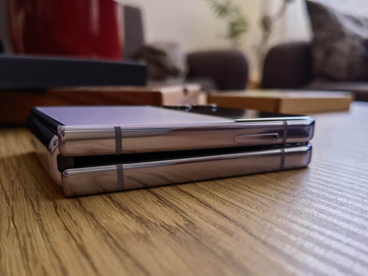  Samsung Galaxy Z Flip4 Slike Uživo (8).jpg - SmartLife / Marko Čavić 