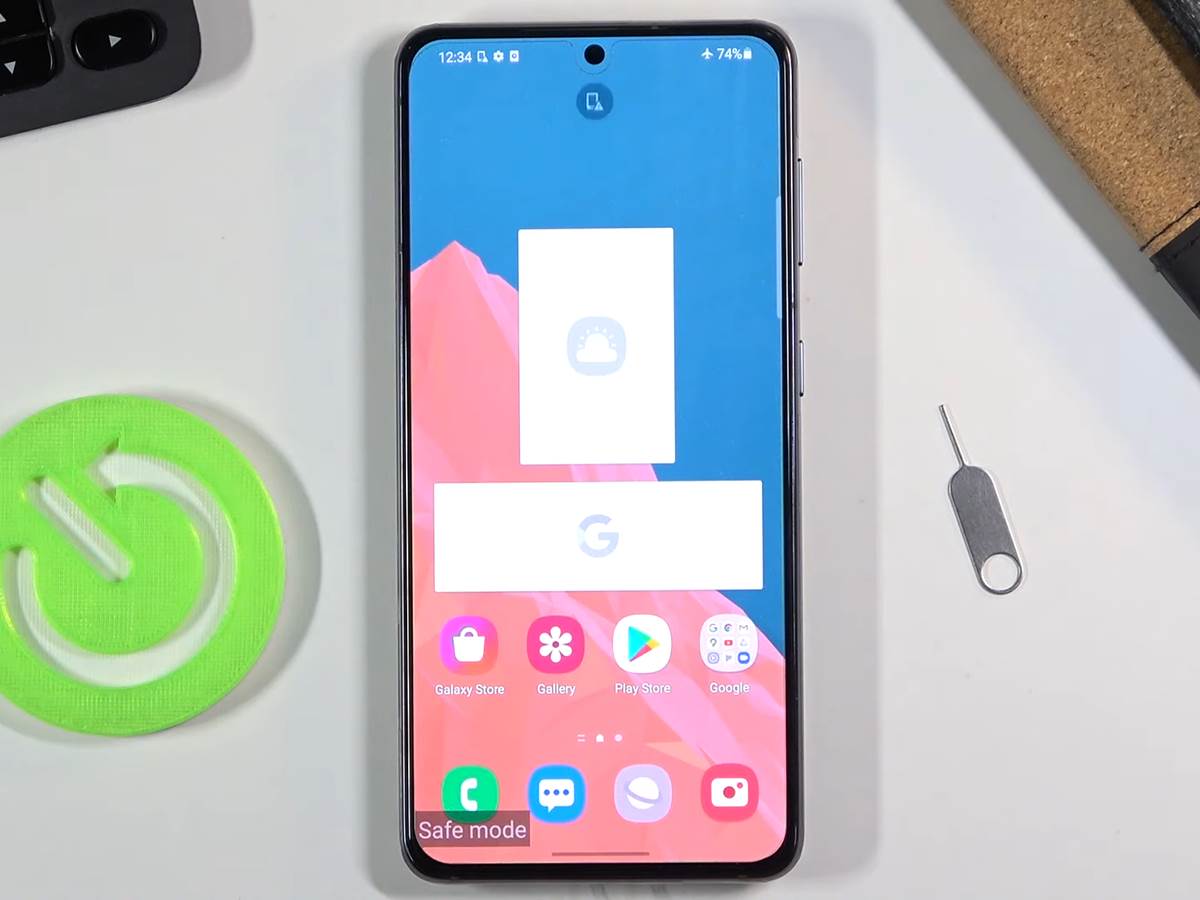 Safe Mode in SAMSUNG Galaxy S21 – How to Turn On _ Off Safe Mode 1-58 screenshot.png - YouTube / HardReset.info / Screenshot   Safe Mode in SAMSUNG Galaxy S21 – How to Turn On _ Off Safe Mode 1-58 screenshot.png - YouTube / HardReset.info / Screenshot