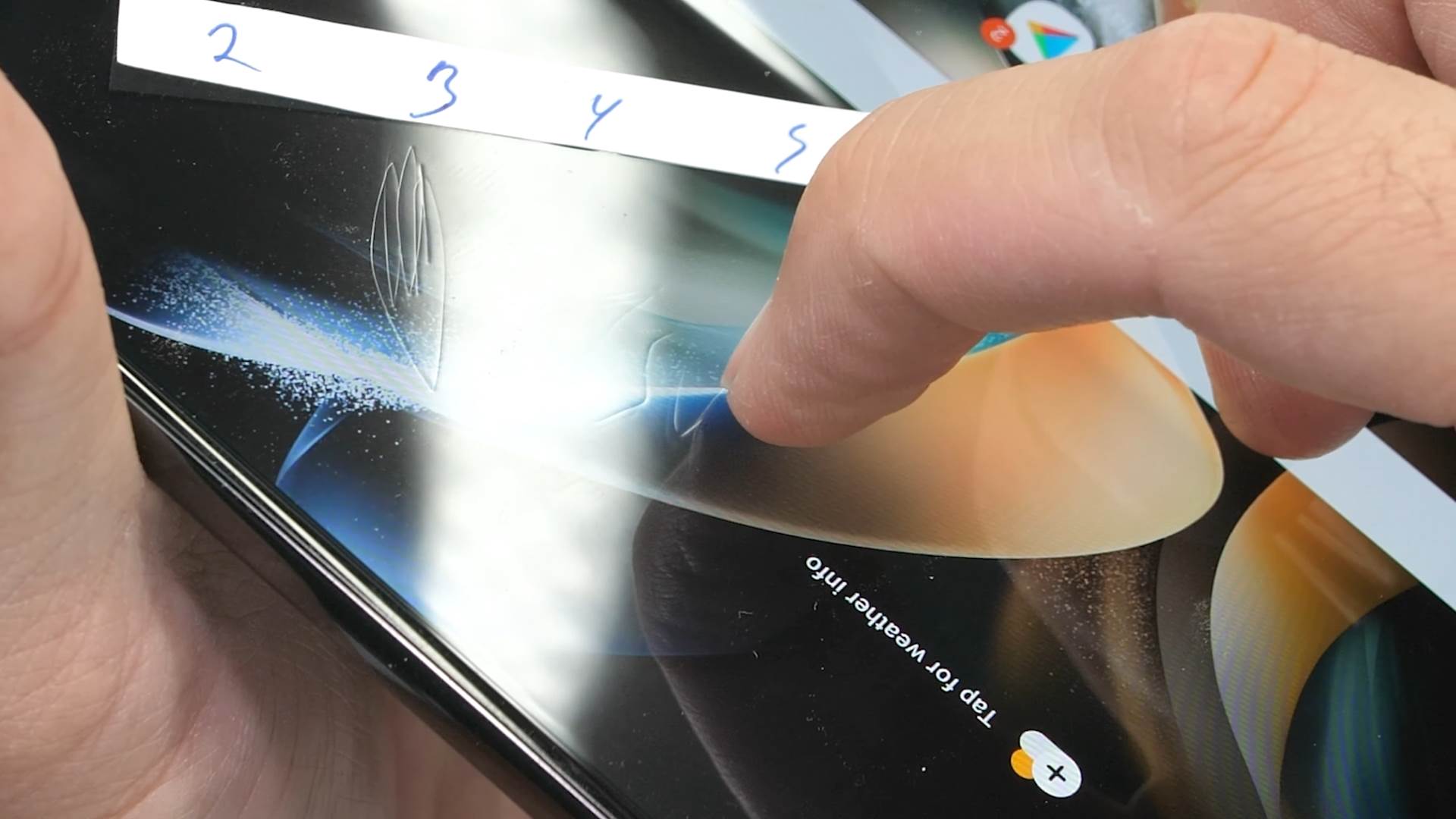  Samsung Z Fold 4 Durability Test! - Samsung says its 'Unbreakable'_! 3-9 screenshot.jpg - YouTube / JerryRigEverything 