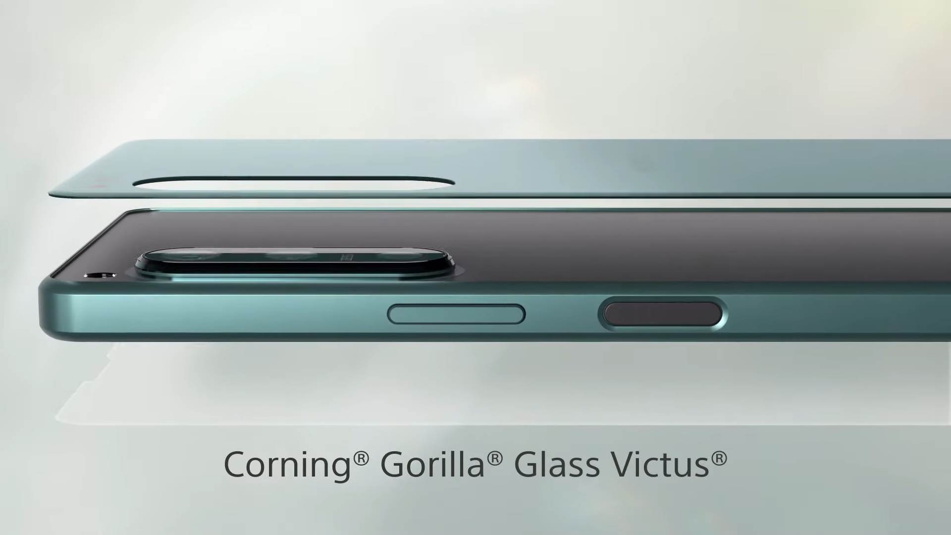 Xperia 5 IV - Creative freedom in a compact design__ 0-38 screenshot.png - YouTube / Sony | Xperia / Screenshot   Xperia 5 IV - Creative freedom in a compact design__ 0-38 screenshot.png - YouTube / Sony | Xperia / Screenshot