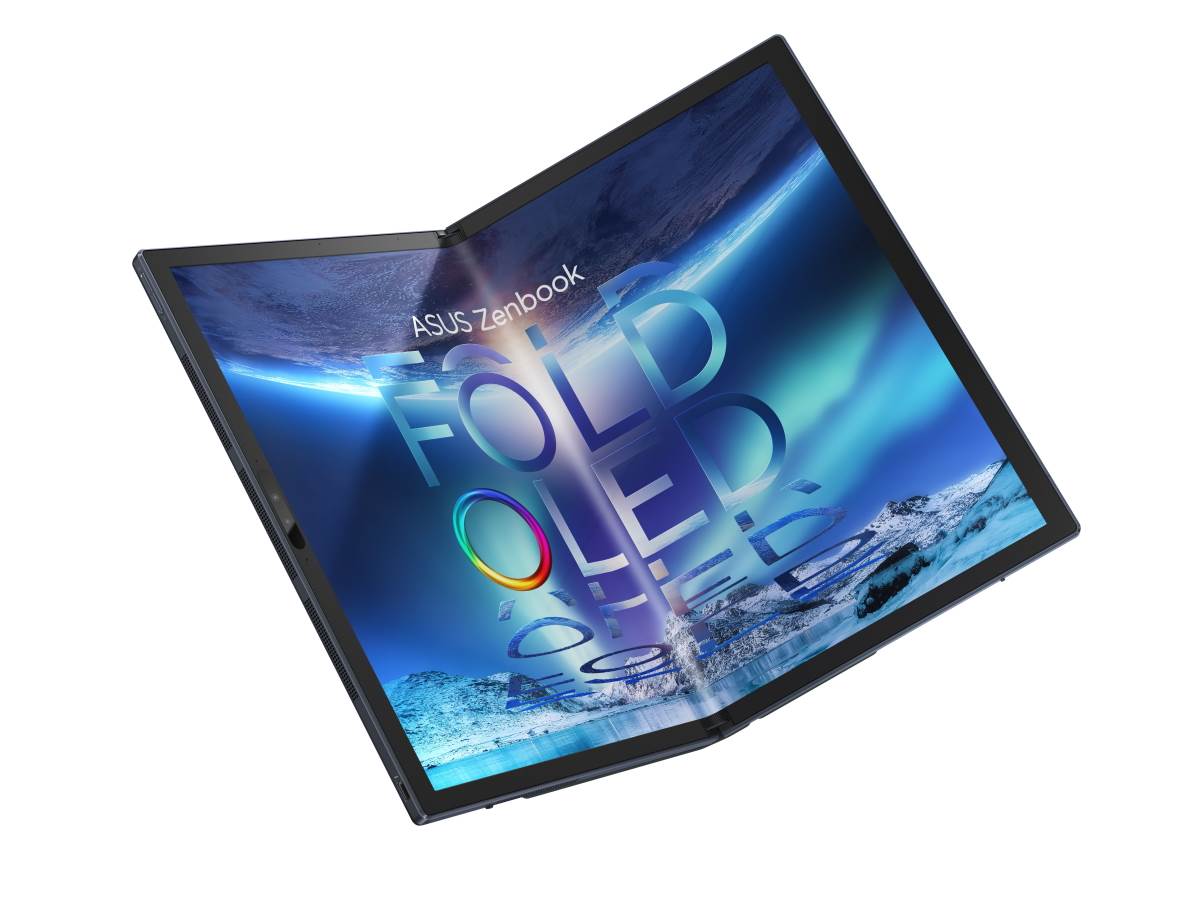  ASUS Zenbook 17 Fold OLED slike 