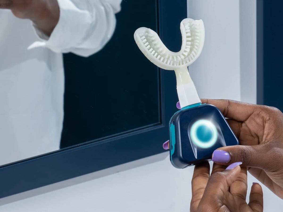  Y-Brush četkica pranje zuba za 10 sekundi 3.jpg - YBrush 