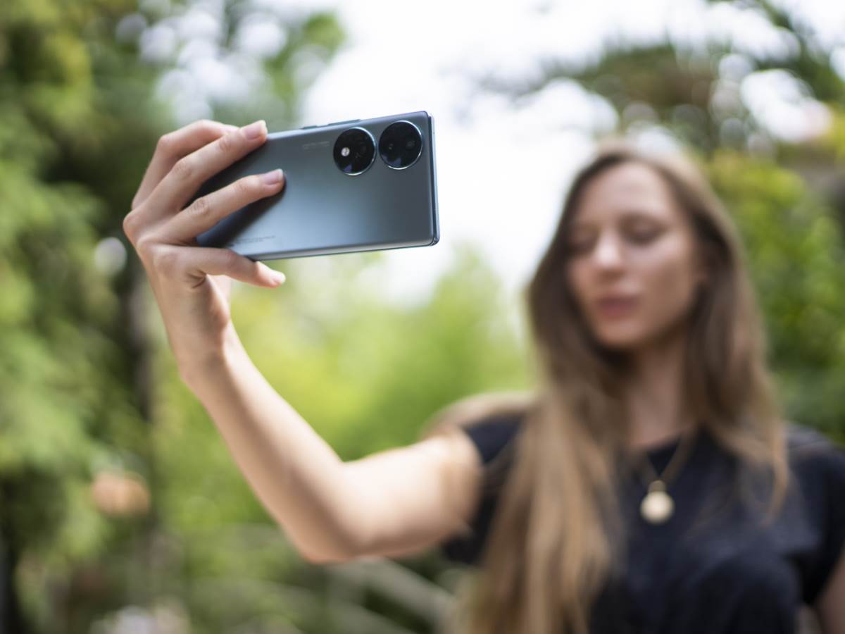  HONOR_70_4.jpg - Honor 