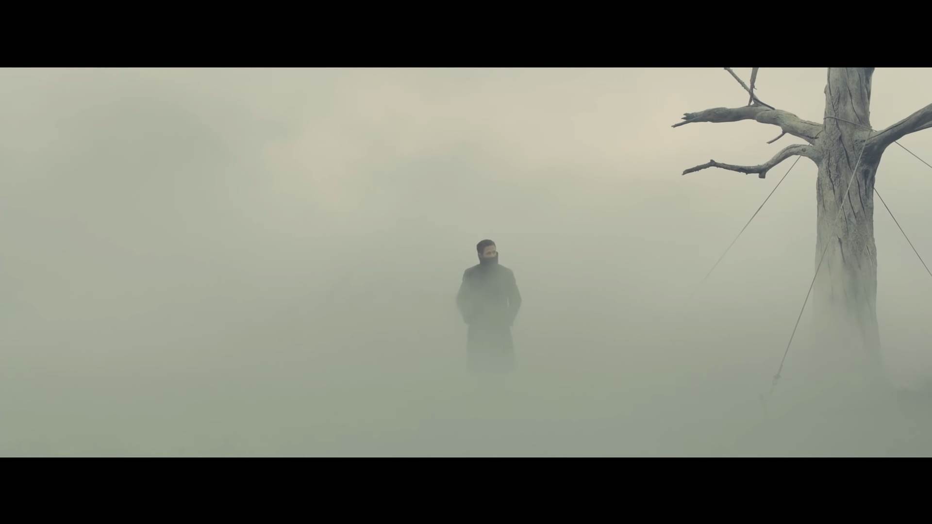  Blade Runner 2049 _ 4K Trailer _ Warner Bros. Entertainment 0-12 screenshot.jpg - YouTube / Warner Bros. Entertainment 